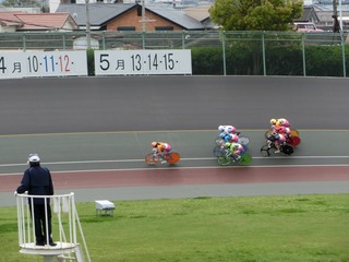 最終日9R 最終3コーナー過ぎの攻防