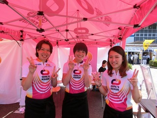 ガールズケイリンカフェをお手伝いの3選手