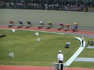 6R最終3コーナー過ぎの攻防