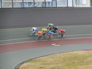 �ŏI���U�q�@�ŏI�Q�Z���^�[�̍U�h