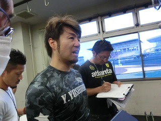 �R�c�I��u�n�v�j���O��܂̂悤�ȃ��[�X�v