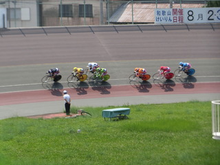 �����V�q�@�ŏI�Q�Z���^�[�̍U�h