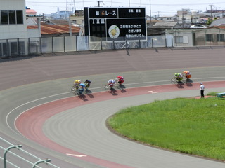 �Q���ڂU�q�@�ŏI�Q�Z���^�[�߂��̍U�h