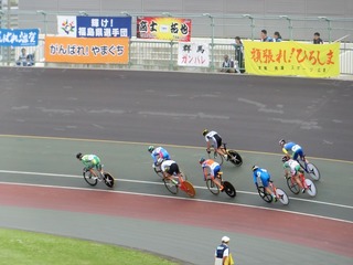少年男子4q速度競走予選3組 天春(三重)がスタートダッシュを決める