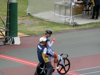 成年男子ポイントレース1組 窪木選手がポールポジションにスタンバイ