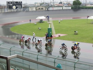 成年男子ケイリン決勝 ゴール前直線の攻防