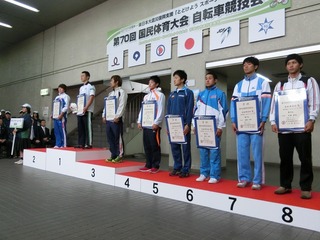成年男子ポイントレース表彰式