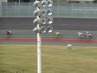 2日目7R 最終2コーナーの攻防