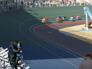 �P�O�q�ŏI�S�R�[�i�[�̍U�h