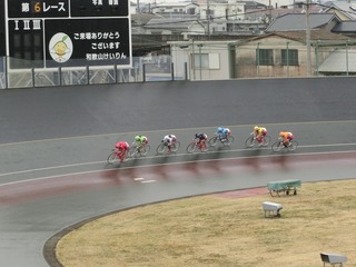 2日目6R 最終2センターの攻防