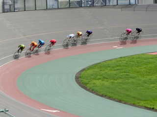 �ŏI���P�O�q�@�W�����߂��S�R�[�i�[�̍U�h