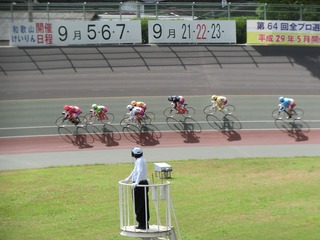 2日目6R 最終3コーナー過ぎの攻防