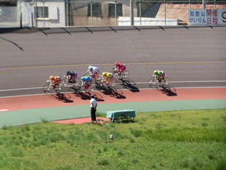 �����Q�q�@�ŏI�Q�Z���^�[�̍U�h