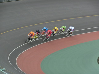 �Q���ڂQ�q�@�ŏI�S�R�[�i�[�̍U�h