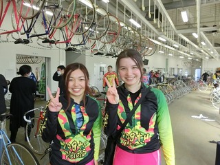 山口優衣選手(左)と梅田夕貴選手
