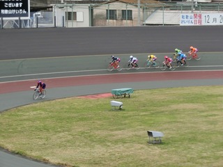 初日6R ジャン3コーナー過ぎの攻防