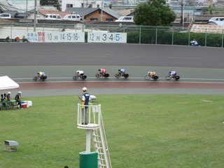 成年男子ケイリン準決勝2組 最終3角の攻防