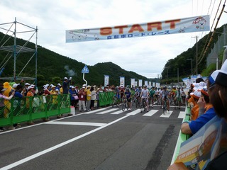 5分後、女子もスタート