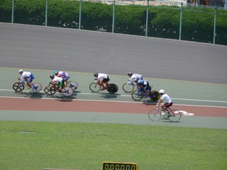 少年男子ケイリン7−12位決定戦 4周3角の攻防
