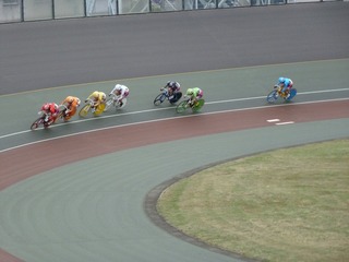 2日目6R 最終2センター過ぎの攻防