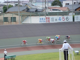 初日6R 最終3コーナー過ぎの攻防
