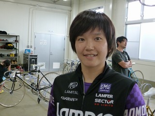「真後ろから加瀬さんに来られて…」と振り返る奈良岡彩子選手
