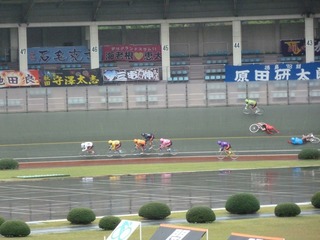 4R最終3コーナーの攻防