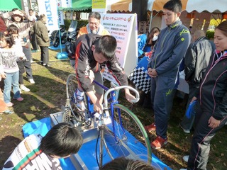 元気な男の子が挑戦!