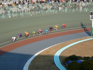 9R最終1コーナー過ぎの攻防