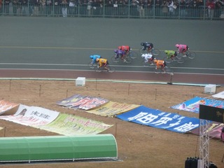 6R最終3コーナーの攻防