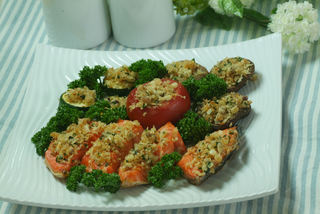 サーモンと夏野菜の香味パン粉焼き.jpg